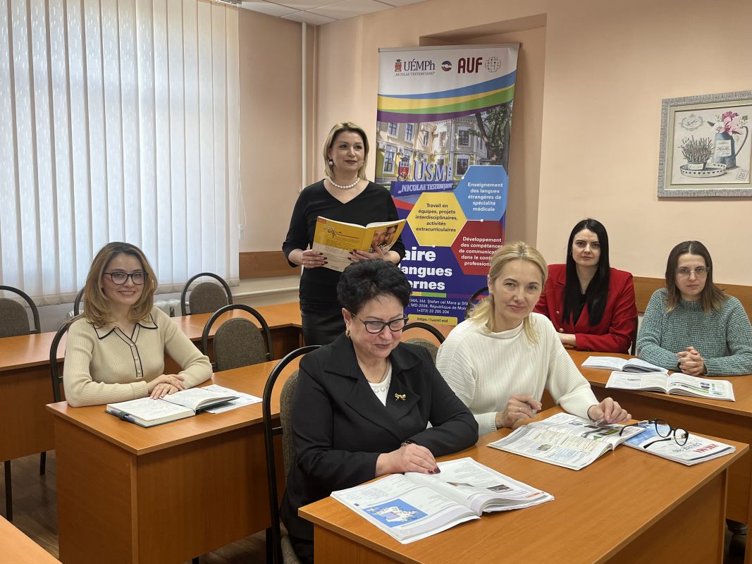 Catedra de limbi moderne