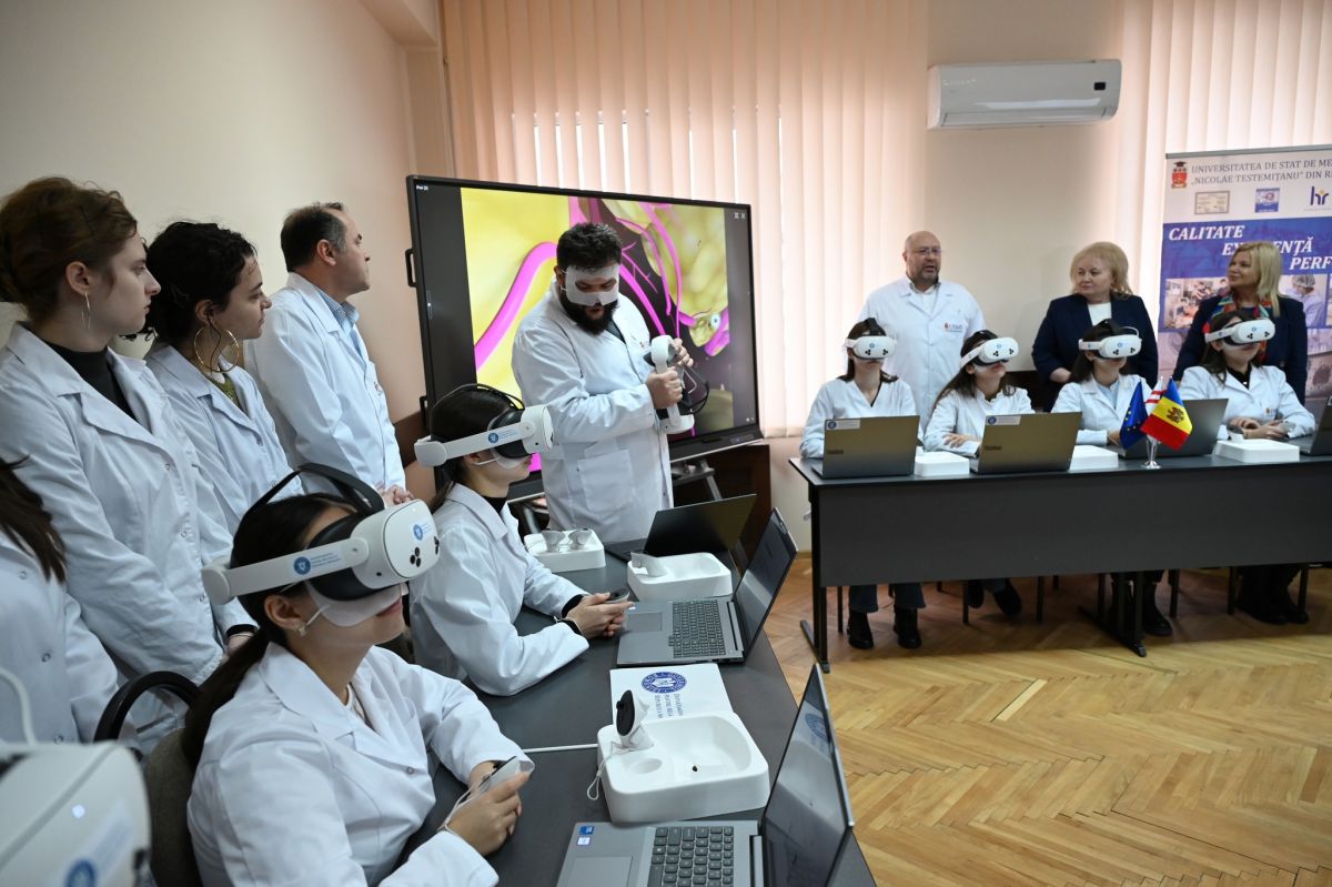 virtual reality headset